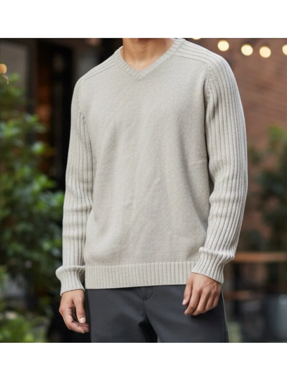 Vintage Y2K Abercrombie & Fitch Men’s Size M Beige Muscle Fit Sweater